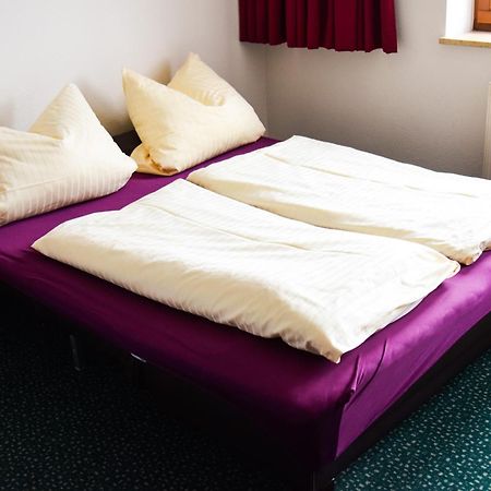 Hotel Gasthof Zum Loewen Velburg Rom bilde