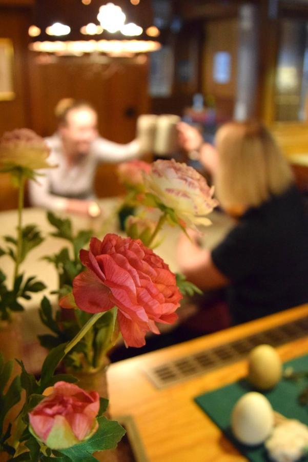 Hotel Gasthof Zum Loewen Velburg Eksteriør bilde