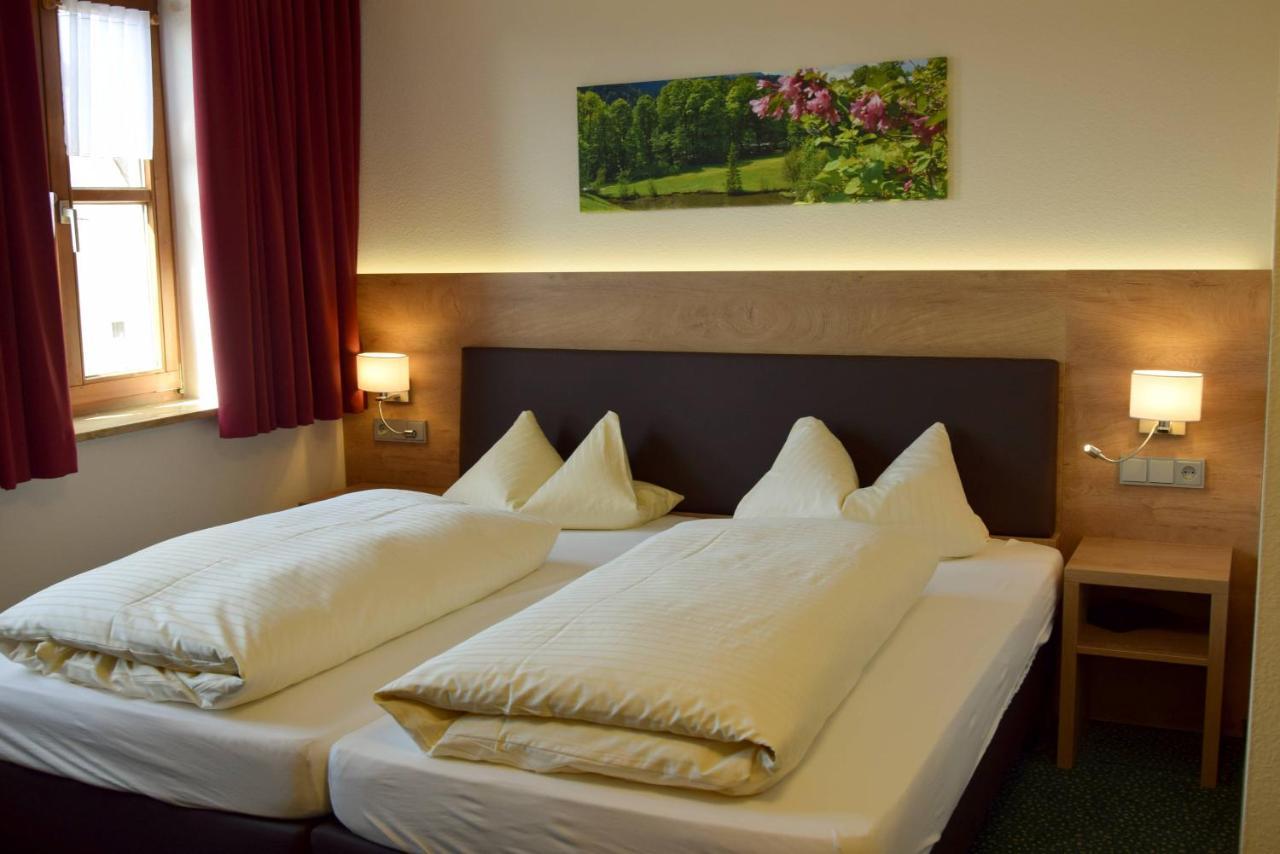 Hotel Gasthof Zum Loewen Velburg Rom bilde