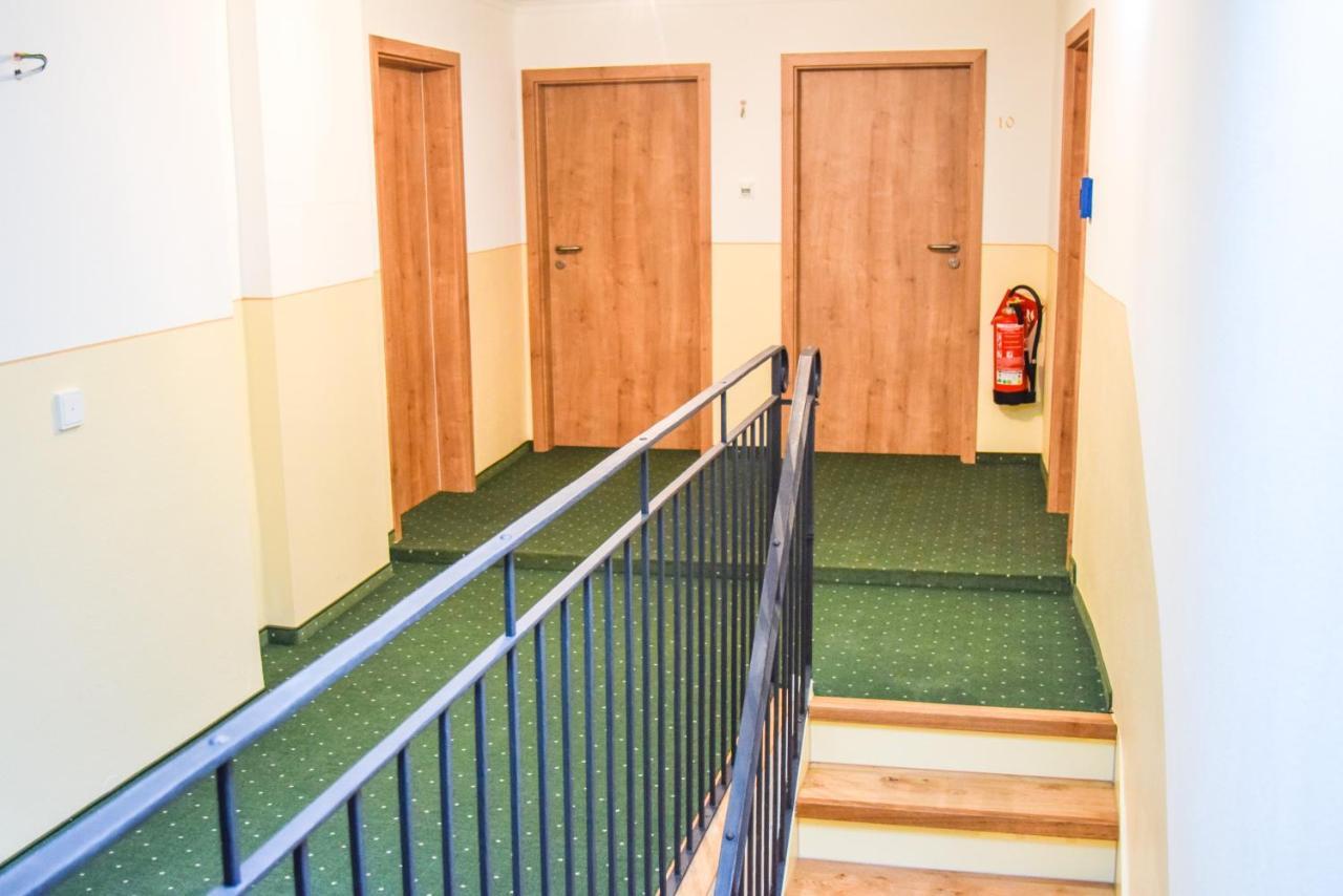 Hotel Gasthof Zum Loewen Velburg Eksteriør bilde