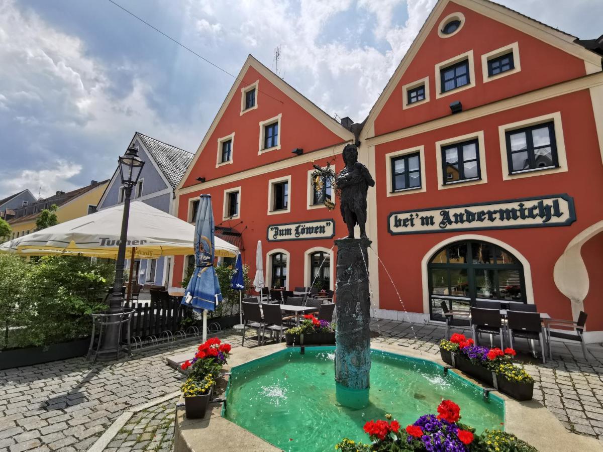 Hotel Gasthof Zum Loewen Velburg Eksteriør bilde