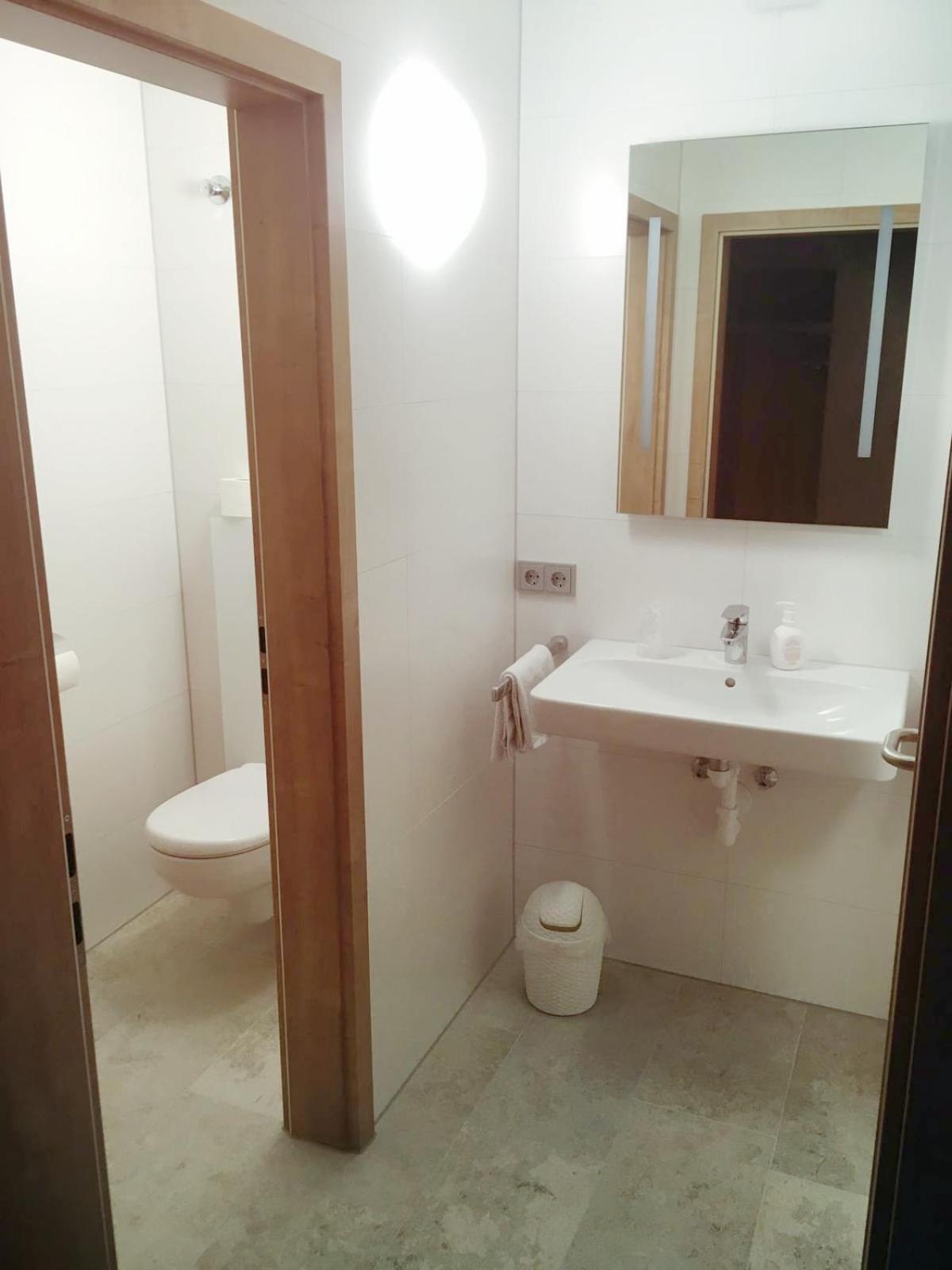 Hotel Gasthof Zum Loewen Velburg Rom bilde